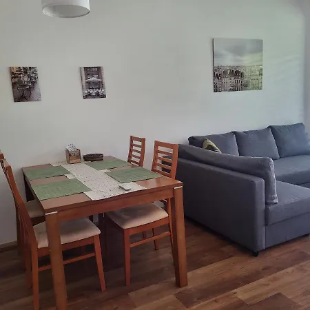 New In Karlin, 8, Close To Center