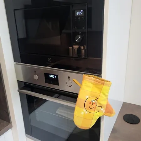 New In Karlin, 8, Close To Center Apartament *