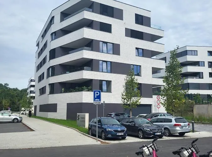New In Karlin, 8, Close To Center Appartement Praag