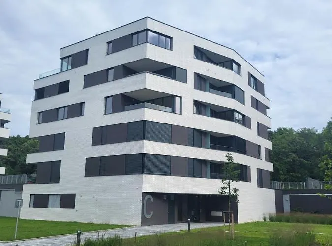 New In Karlin, 8, Close To Center Appartement Praag